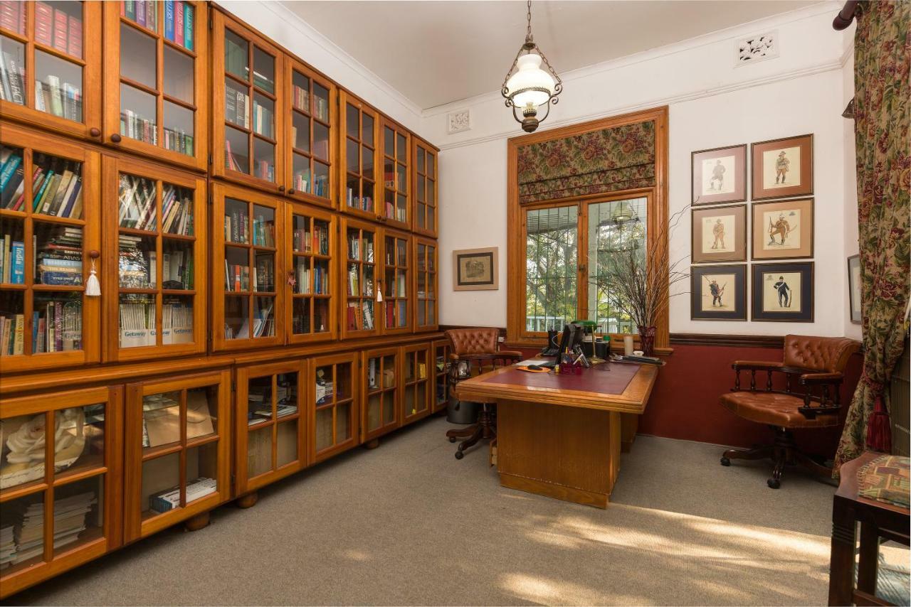 Umtentweni Royston Hall Historical Guesthouse מראה חיצוני תמונה